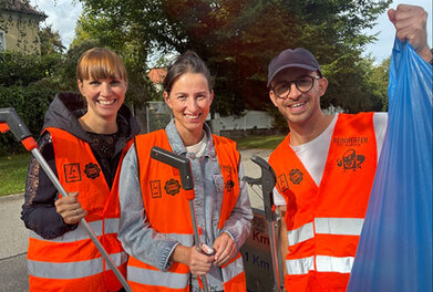 drei Mitarbeiter:innen beim Corporate Volunteering