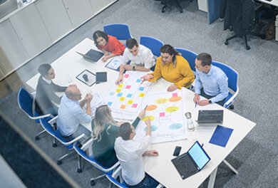 HFOER IT Team am Besprechungstisch
