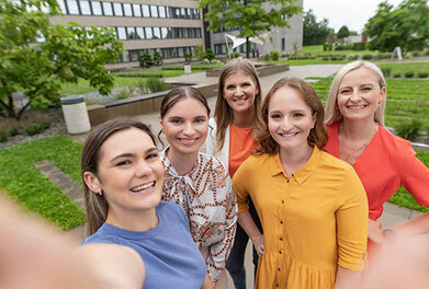 Frauenpower bei HOFER