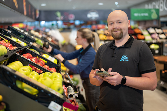 Hubert bei der Arbeit in der Filiale