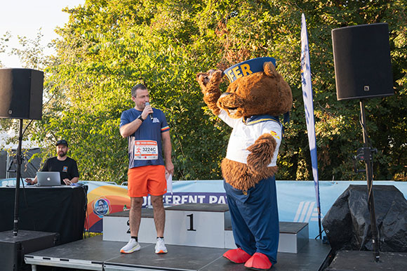 Markus Chaloupka und HOFER Bär