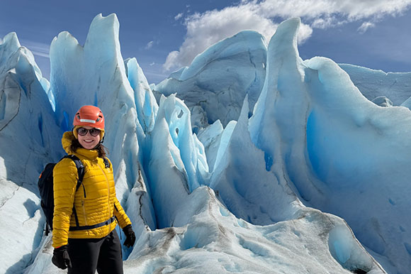 Mitarbeiterin bei ihrer Weltreise