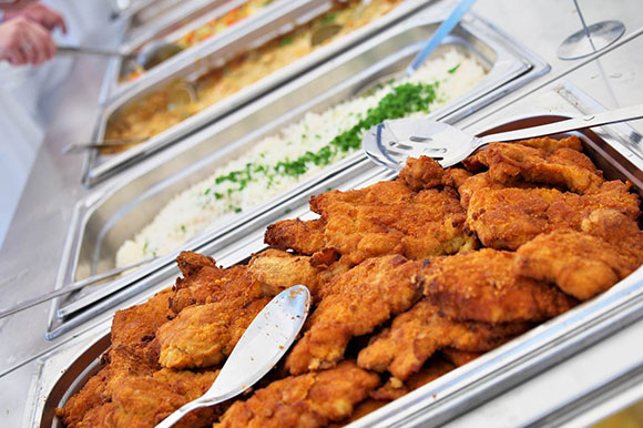 Sommerfest 2025 Buffet mit leckeren Speisen